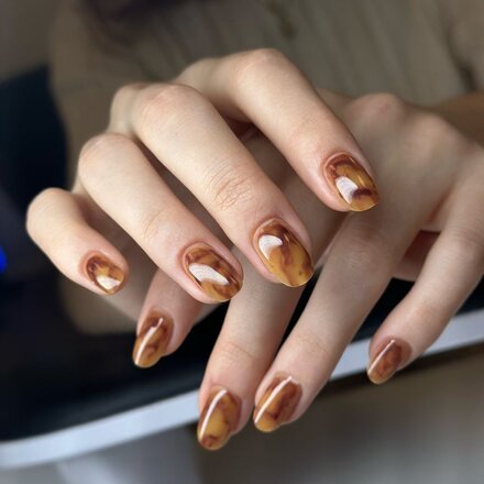 Nail Vibe Studio — манікюр і навчання, Монтабаур